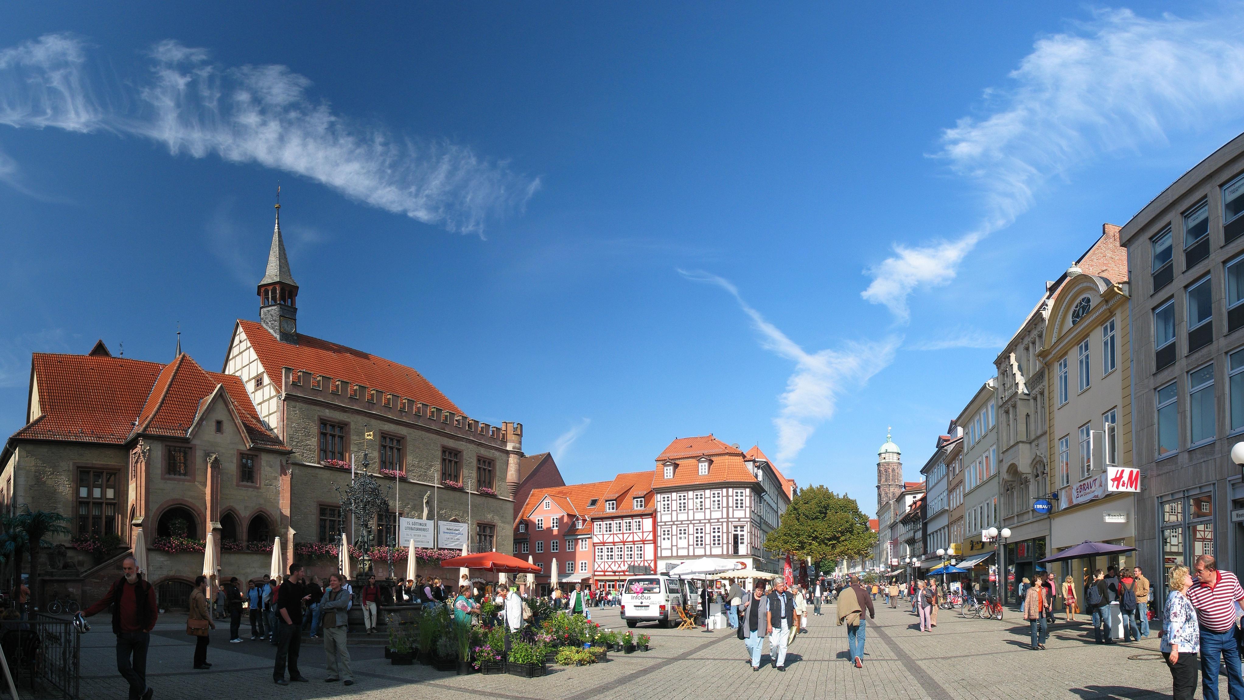 Bild vom Marktplatz in Göttingen